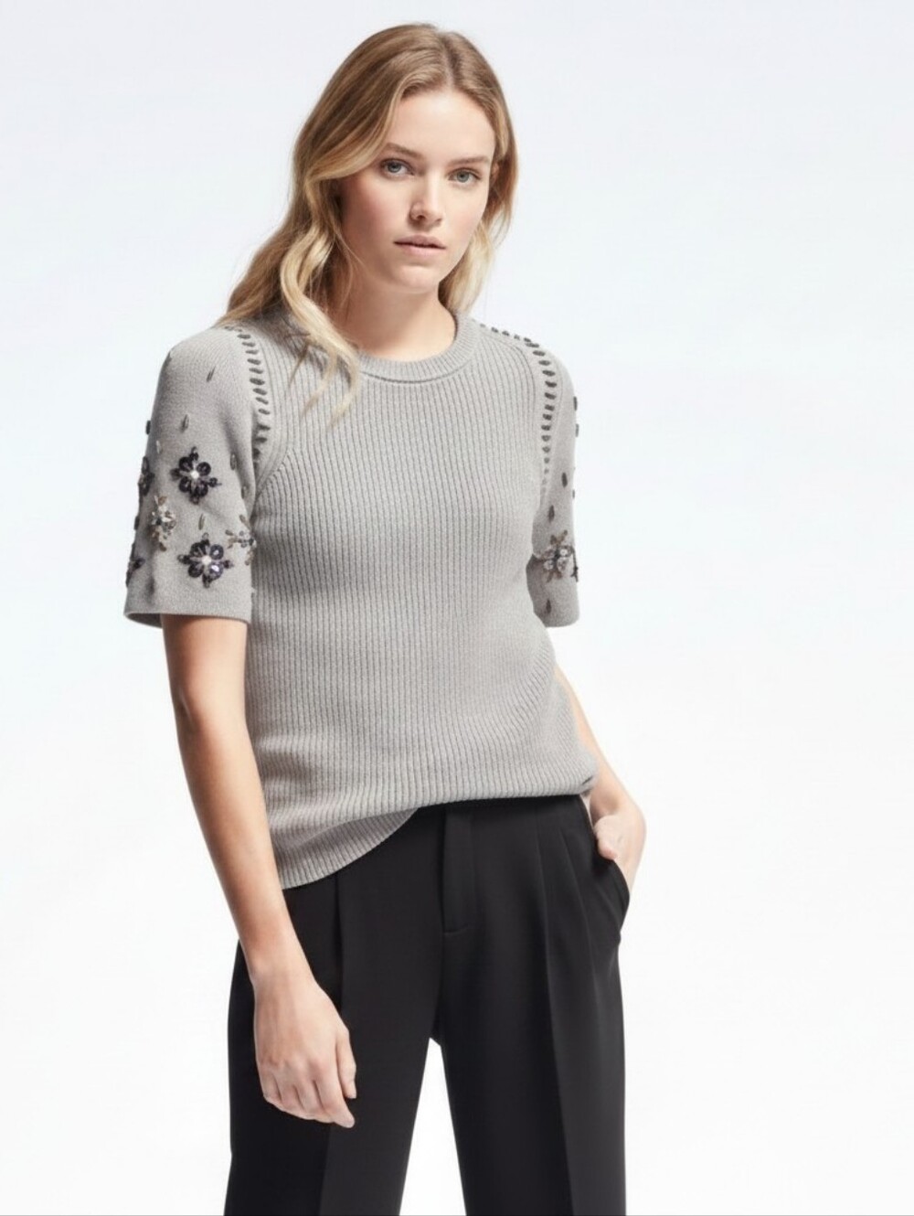 Banana Republic Gray Beaded Embelished Knit Preppy Short Sleeve Sweater, EUC, M